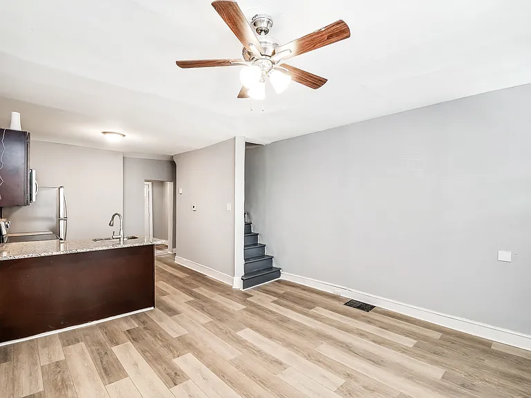5167 Reno St — Photo 2