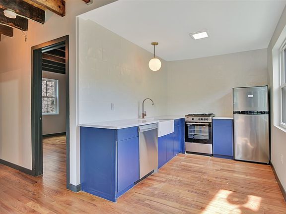 3rd image of 784 Grand St