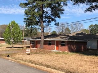 2405 Memorial Dr, Jacksonville, AR 72076