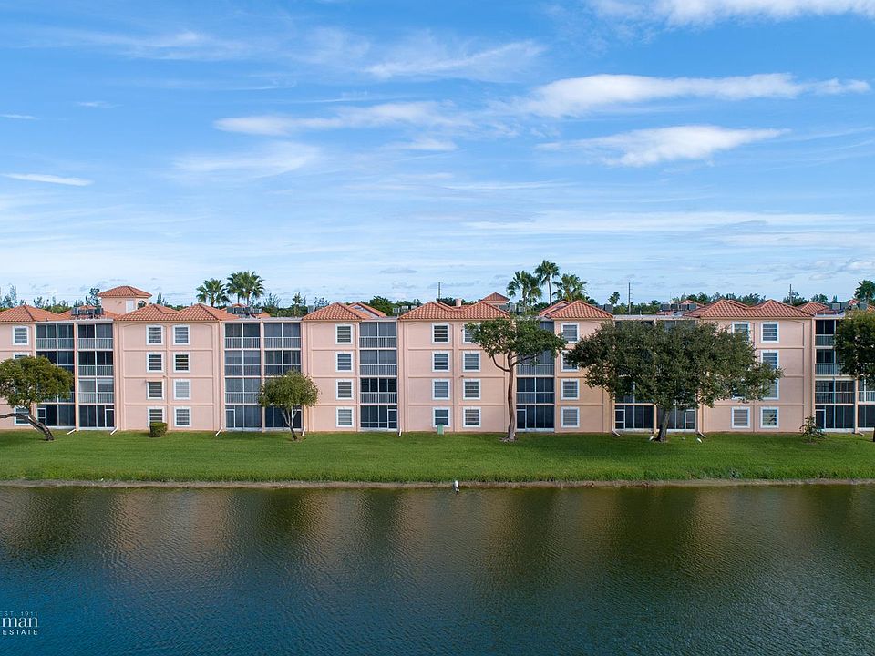1st image of 14111 Royal Vista Dr APT 302