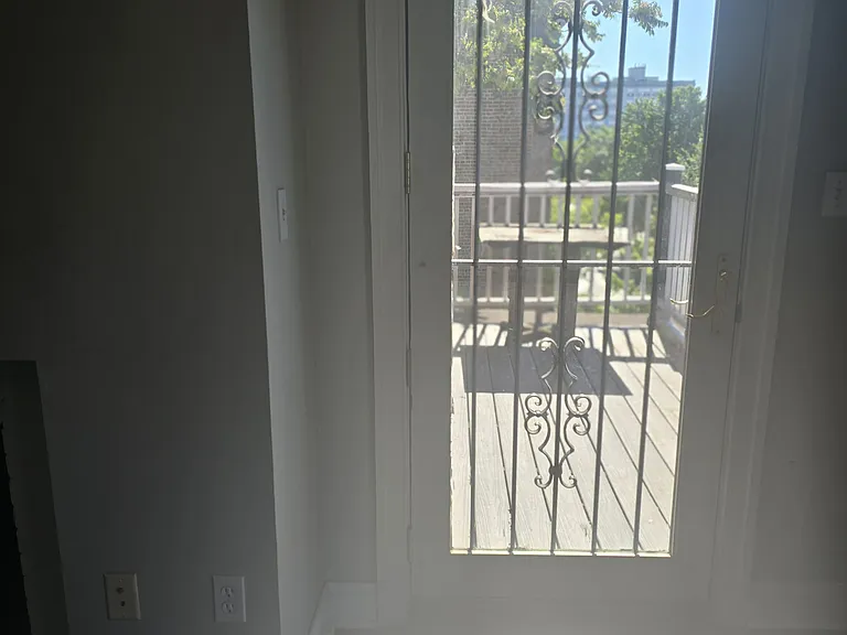200 E Preston St #3 — Photo 10