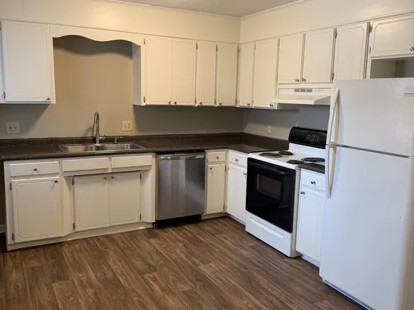 112 Stonecreek Dr, Spartanburg, SC