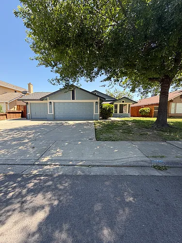 2808 Canyon Dr Photo 1