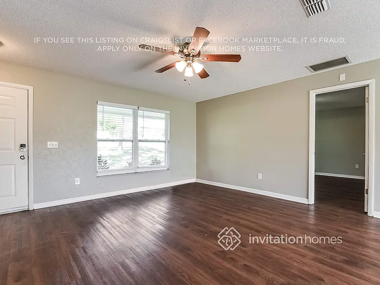 1217 Nancy Ave — Photo 3
