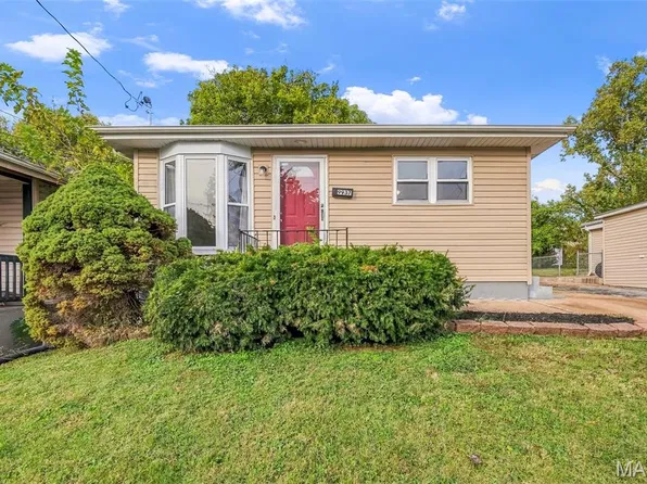 9937 Brook Ave, Saint Louis, MO 63125