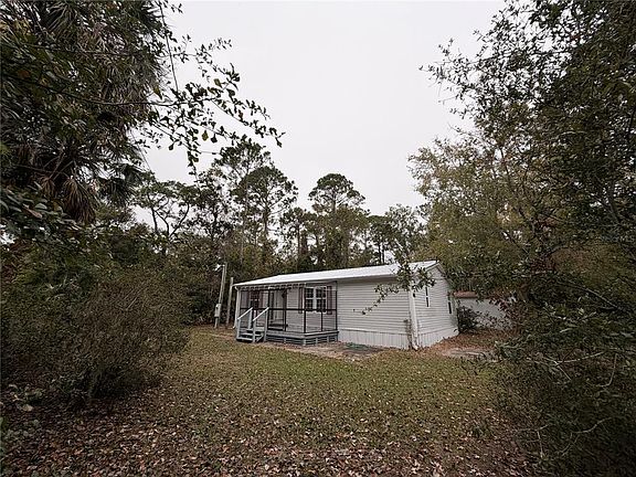 4th image of 212 Paradise Shores Rd