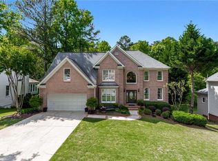 735 Amberton Close, Suwanee, GA