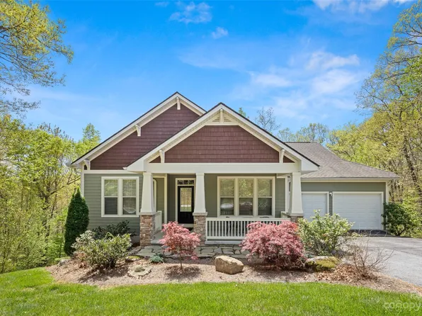 110 Holly Haven Ct, Mills River, NC 28759