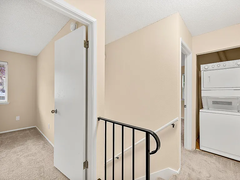 6012 N 15th St #D106 — Photo 16
