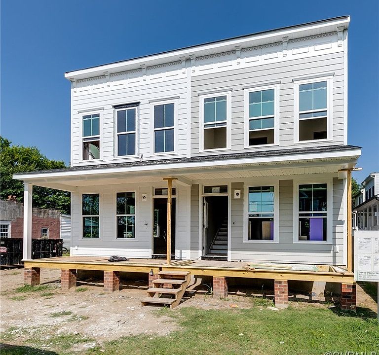 1st image of 924 N 33rd St