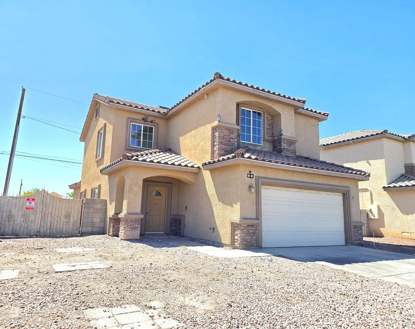 2 Story , 4 bedroom with RV Gate 4895 E. Baltimore — Photo 1