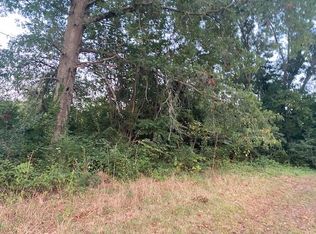 26&26A Machipongo Dr, Machipongo, VA 23405