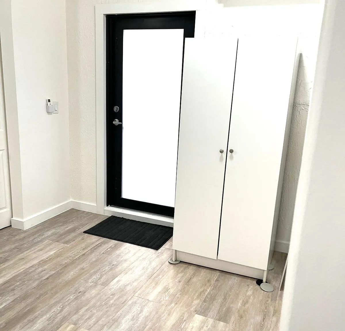 Studio, 600 sqft, $1,310 — Photo 1