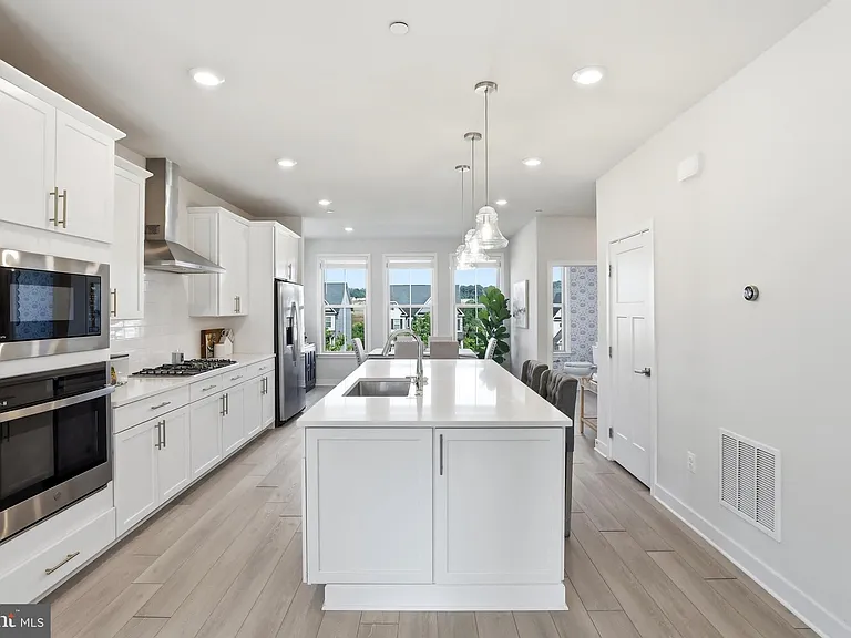 10120 Stonecat Mews — Photo 6