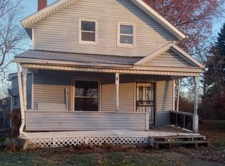 537 3rd St, Elyria, OH 44035