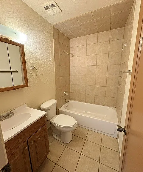 1410 S Espina St #6 — Photo 5
