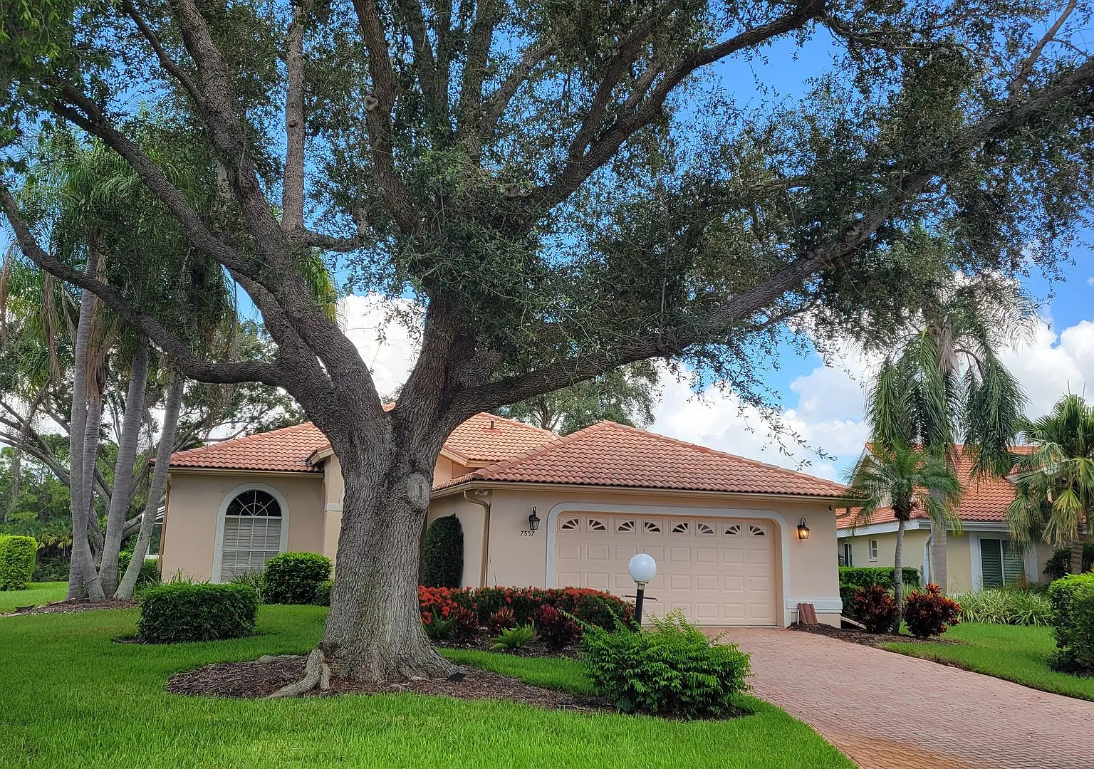 Seasonal/short term only 3/2 SFH with pool in Palm-Aire! — Photo 2