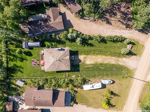 4th image of 303B Lac des Iles ROAD