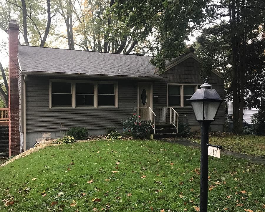 1st image of 317 Ruskin Dr