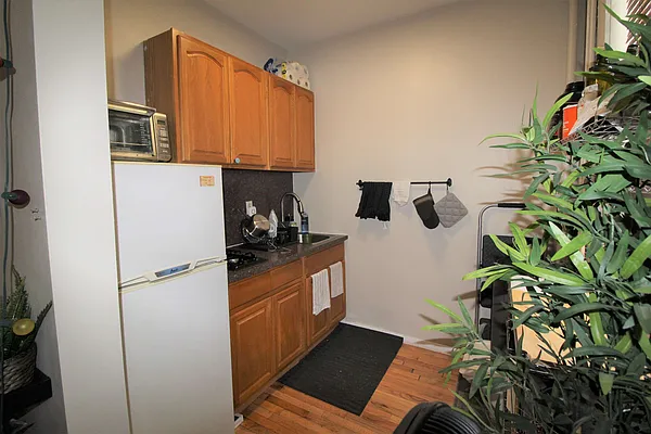 Rented by Compass | media 6