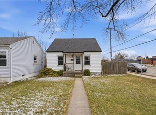 252 Ivon Ave, Hamilton, ON L8H 5T2