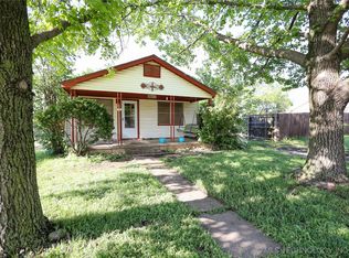 1320 W Oklahoma Ave, Sulphur, OK 73086
