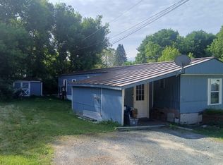 12 Daniels Dr, Enfield, NH 03748