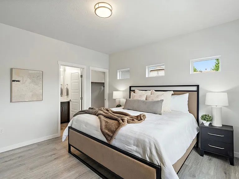 8953 W Irving St — Photo 34
