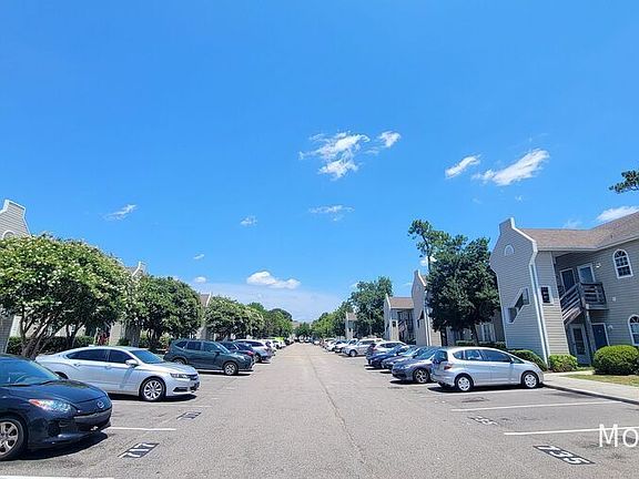 3rd image of 729 Bragg Dr APT C