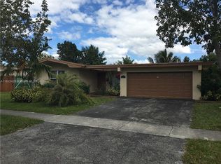 3705 SW 68th Ave, Hollywood, FL 33023