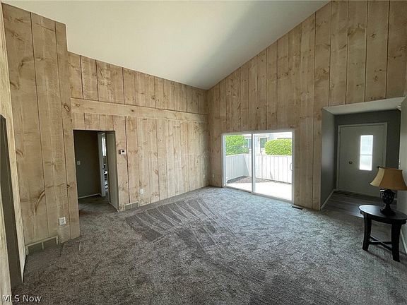 5th image of 5536 Bretton Ct #C