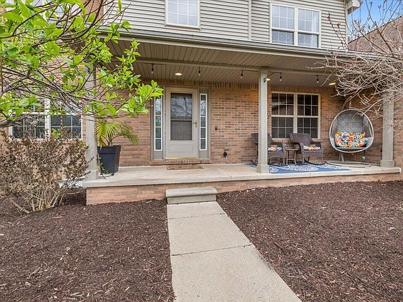 5th image of 9783 Viewcrest Ct