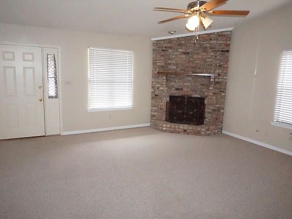 3rd image of 2994 Meredith Dr