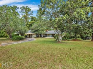 1801 Danora Dr, Waycross, GA 31501
