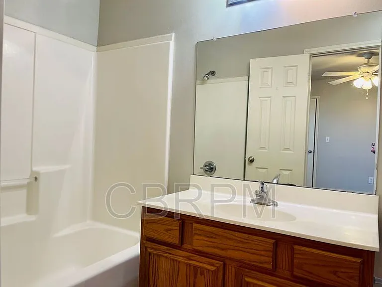 502 N Chicago Ave #B — Photo 4