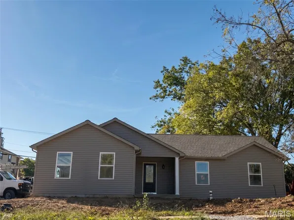 201 N West St, Warrenton, MO 63383