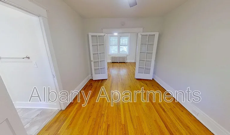 568 Park Ave #1 — Photo 8