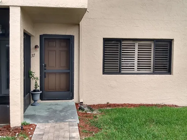 1145 N Shannon Ave APT 37, Indialantic, FL 32903