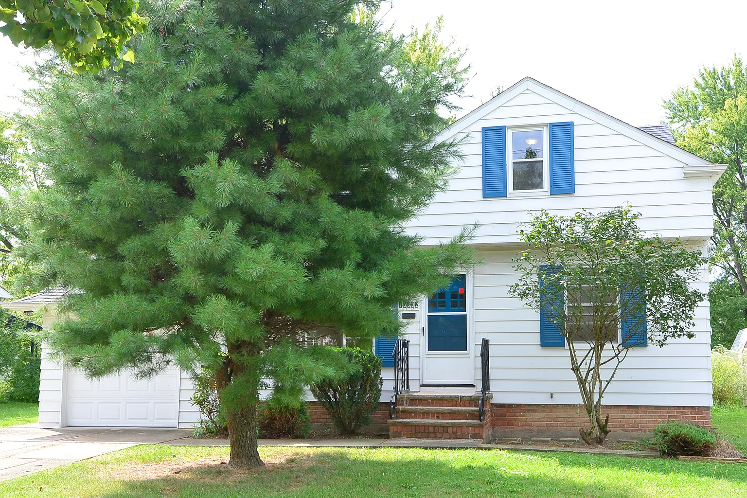 15302 Corkhill Rd photo 1