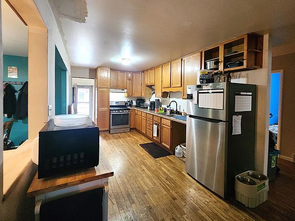 4th image of 206 Newburn Dr