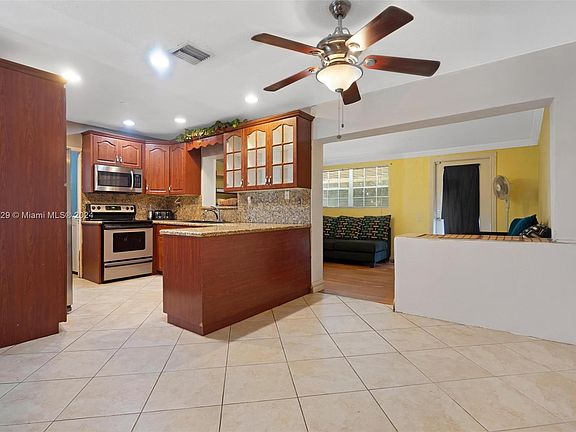 3rd image of 20875 NW 1st Ave