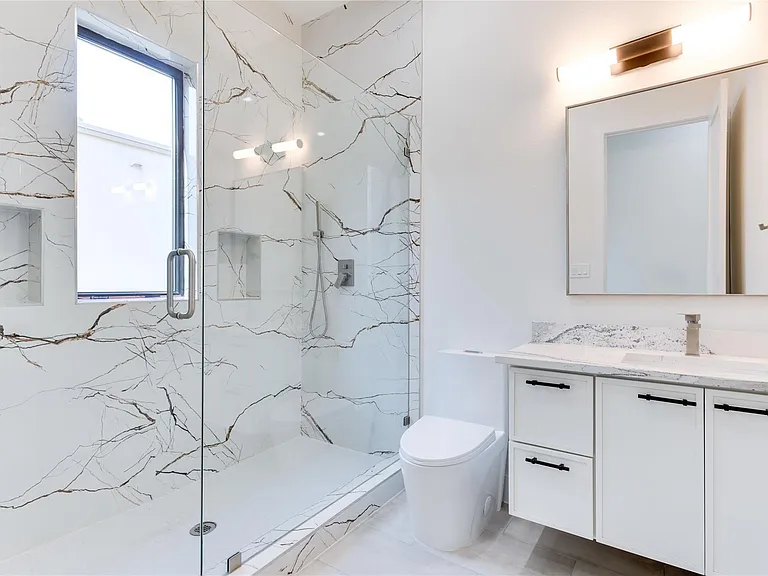 4206 Cabell Dr #104 — Photo 9