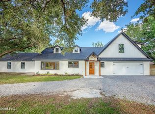9329 Ridgeview Dr, Ocean Springs, MS 39564