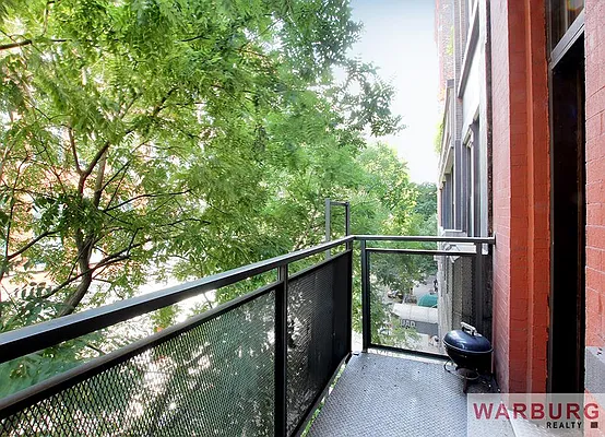 Sold by Warburg | media 20