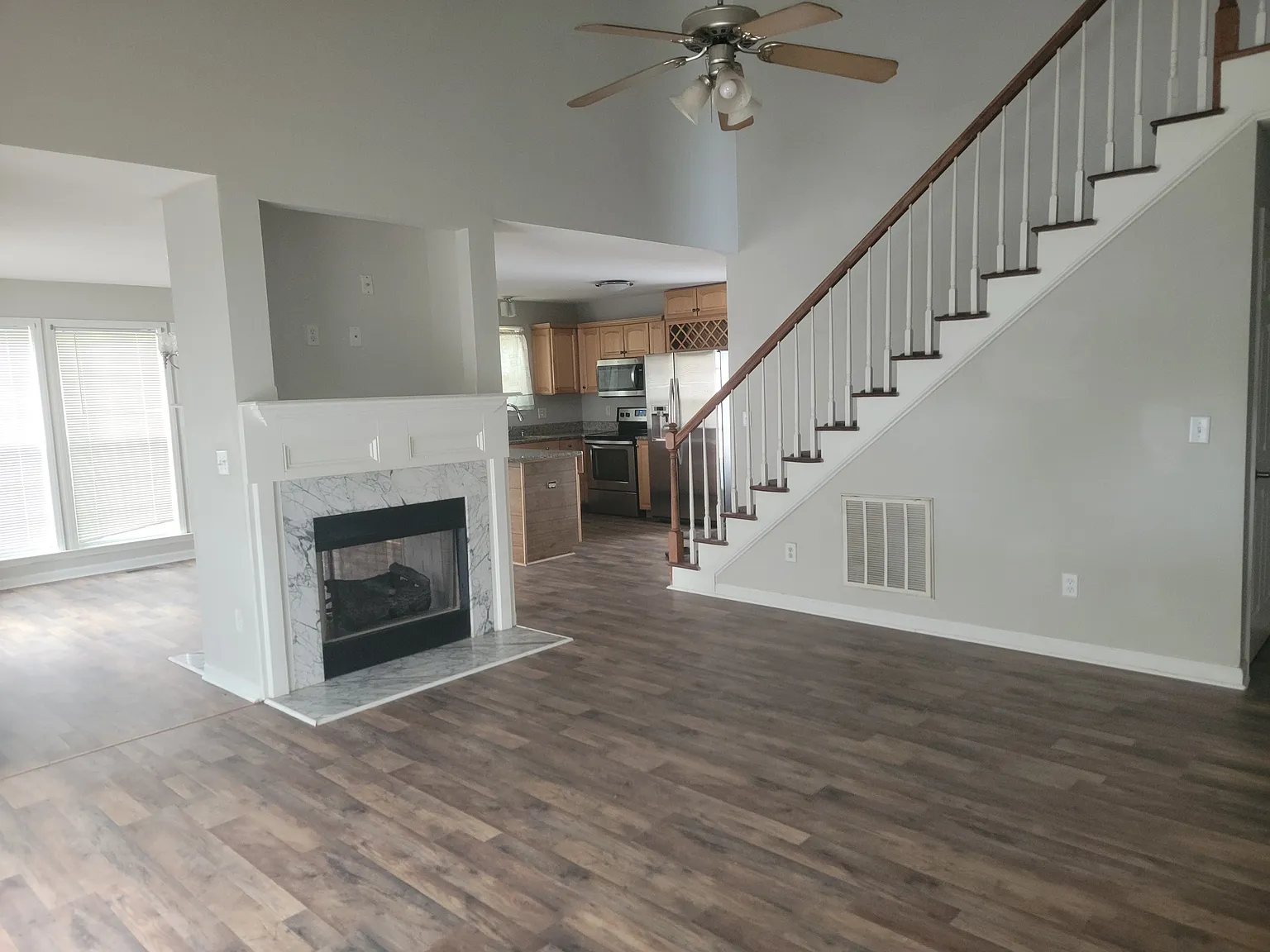 5 bed, 2050 sqft, $2,200 — Photo 3