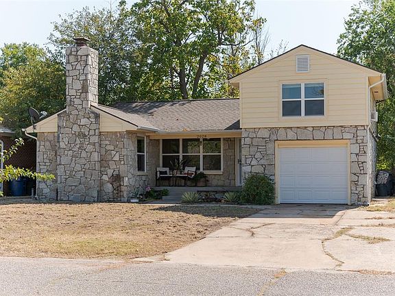 2nd image of 2028 Andover Ct