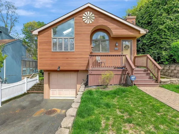 137 Cypress Drive, Kings Park, NY 11754