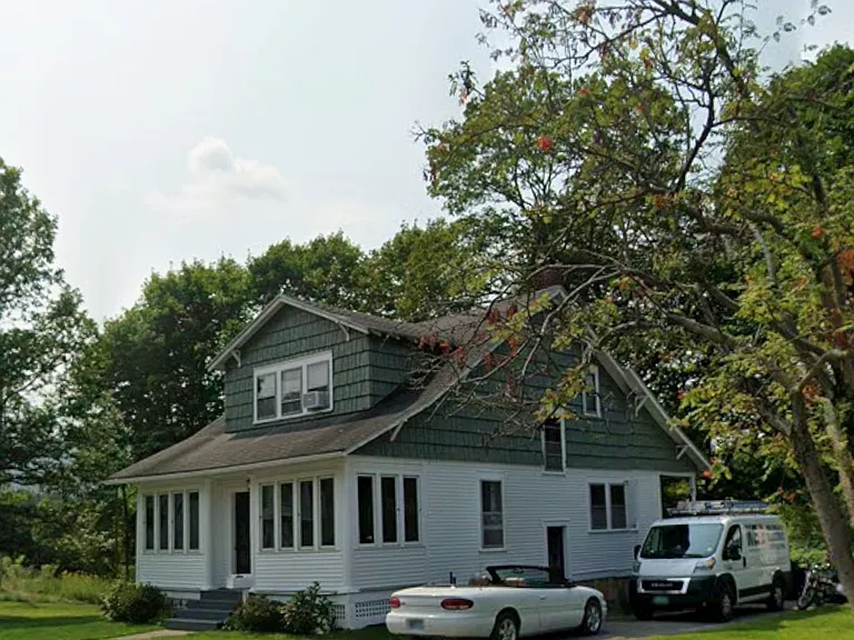 165 S Main St — Photo 2