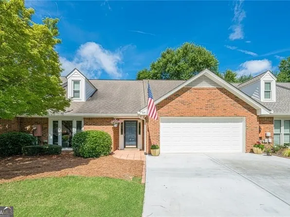 535 Brickleberry Ln, Roswell, GA 30075