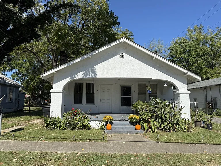 207 E Lauderdale St #A — Photo 1